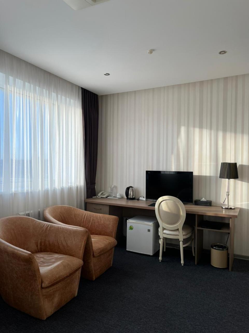 Hotel & Fitness Center Mandarin Aktau  Exterior foto
